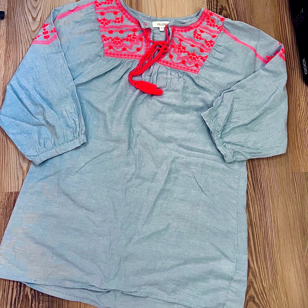 Velzera Womens M Blue Cotton Chambray Embroidered Boho Tunic Neon Pink Tassels